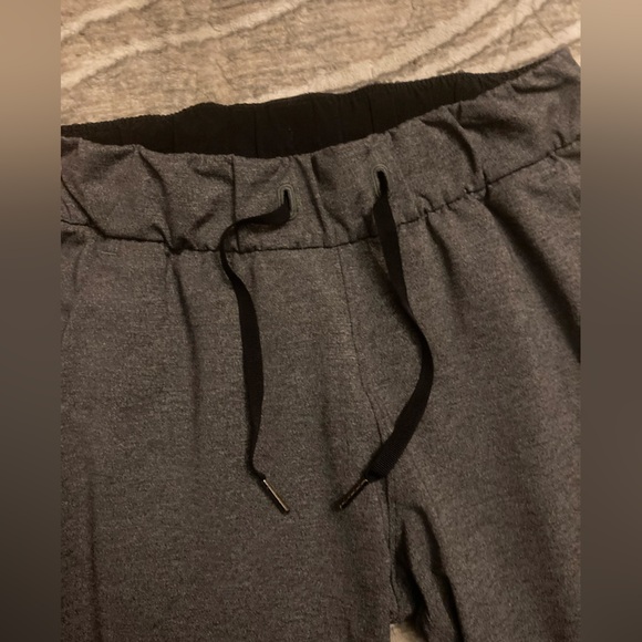 Lululemon on the fly jogger 2 - Picture 6 of 8